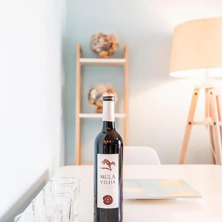 Mouzinho Blueapartment شقة *